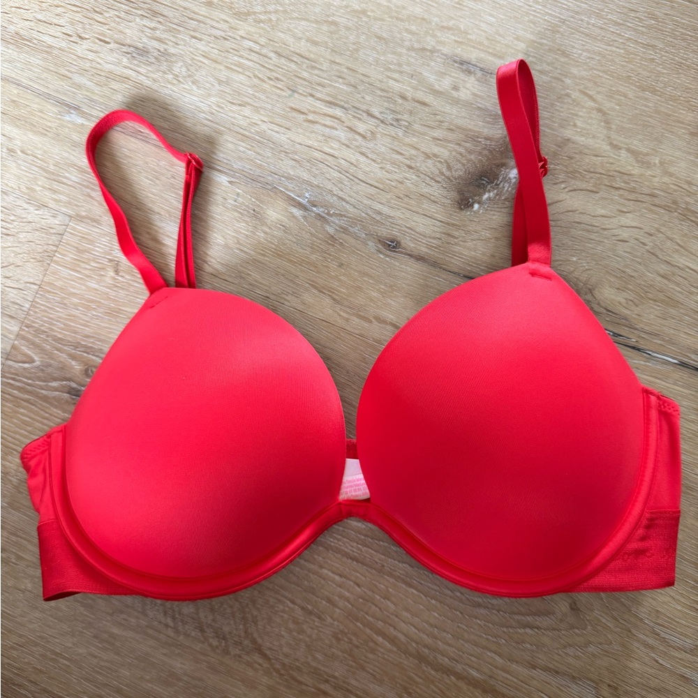 PINK Victoria's Secret Bold Red Bra